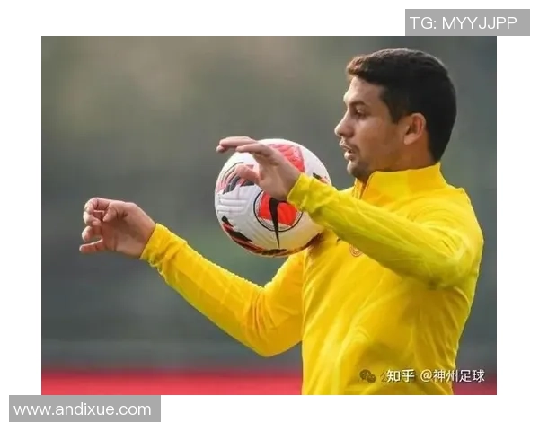 足球明星系列球球带你领略绿茵场上的传奇故事与精彩瞬间